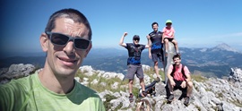 Hiking to finish the course with HUHEZI workers